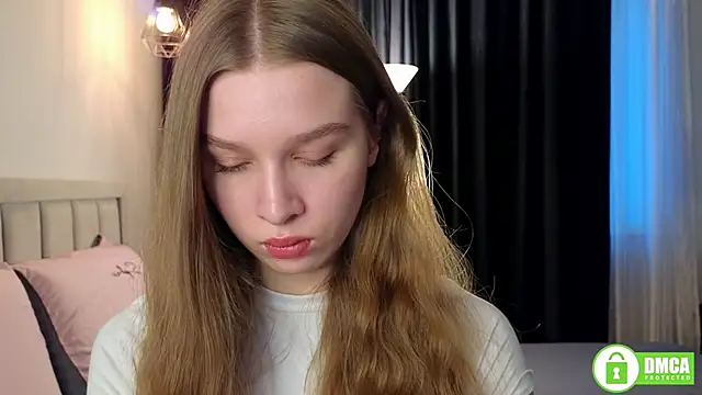 CutieBeauty online show from December 3, 2025, 1:10 pm