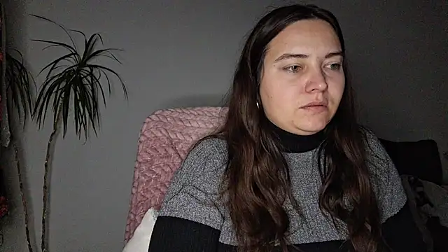 Snapshot of Cyndee_Winter chatting on December 18, 2025, 3:38 pm Cyndee Winter online show from December 18, 2025, 3:38 pm