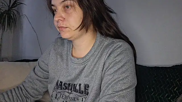 Snapshot of Cyndee_Winter chatting on October 13, 2025, 4:19 pm Cyndee Winter online show from October 13, 2025, 4:19 pm