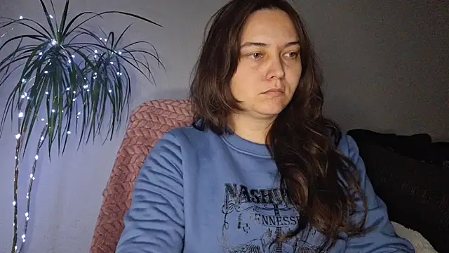 Snapshot of Cyndee_Winter chatting on December 14, 2025, 7:19 pm Cyndee Winter online show from December 14, 2025, 7:19 pm