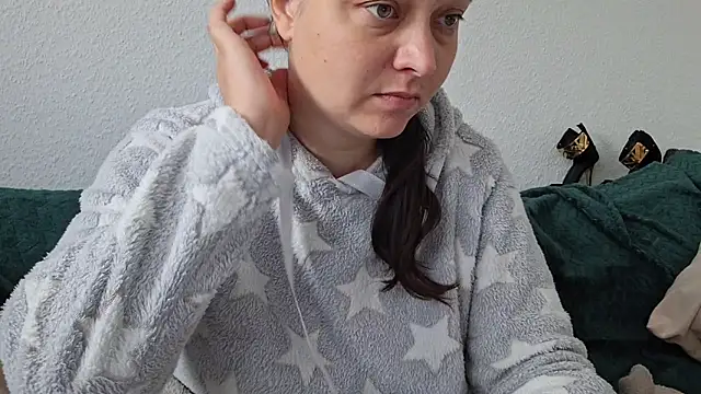 Snapshot of Cyndee_Winter chatting on September 23, 2025, 10:33 am Cyndee Winter online show from September 23, 2025, 10:33 am