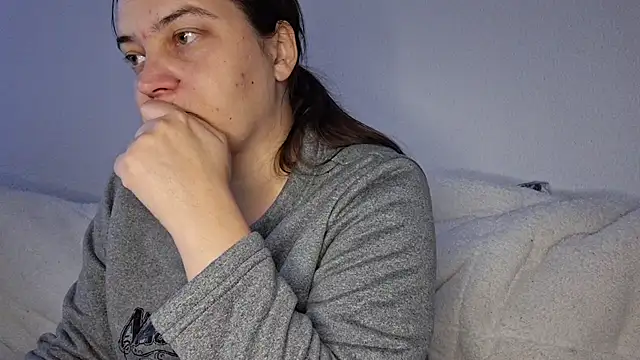 Snapshot of Cyndee_Winter chatting on October 25, 2025, 2:28 pm Cyndee Winter online show from October 25, 2025, 2:28 pm