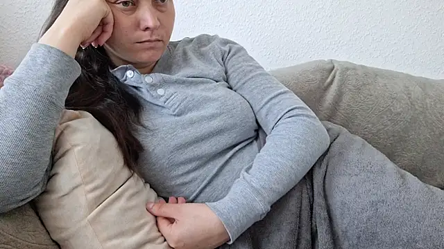 Snapshot of Cyndee_Winter chatting on September 27, 2025, 1:50 pm Cyndee Winter online show from September 27, 2025, 1:50 pm