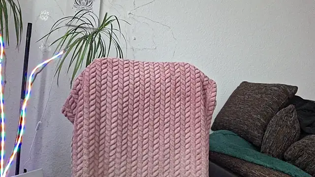 Cyndee Winter online show from February 9, 2026, 11:08 am