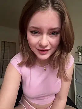 Snapshot of MaribelRiver chatting on February 18, 2025, 4:47 pm MaribelRiver online show from February 18, 2025, 4:47 pm