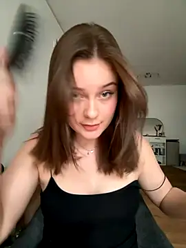 MaribelRiver online show from November 12, 2025, 2:43 pm