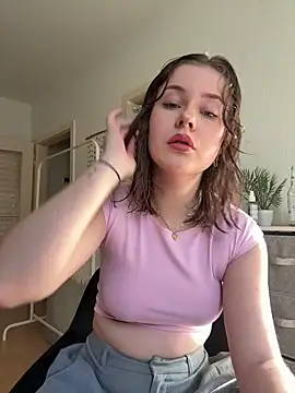 Snapshot of MaribelRiver chatting on February 17, 2025, 2:06 pm MaribelRiver online show from February 17, 2025, 2:06 pm