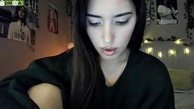 Snapshot of Anisawithlove chatting on October 21, 2025, 8:25 am Anisawithlove online show from October 21, 2025, 8:25 am