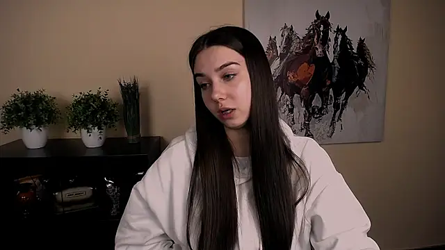 Lili magic online show from November 13, 2025, 1:15 pm