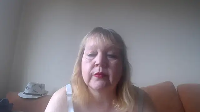 Snapshot of Blasflittchen chatting on January 25, 2025, 1:41 pm Blasflittchen online show from January 25, 2025, 1:41 pm