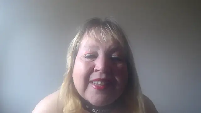 Snapshot of Blasflittchen chatting on March 12, 2025, 9:55 am Blasflittchen online show from March 12, 2025, 9:55 am