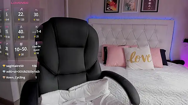 emma  smith1 online show from January 19, 2026, 4:00 pm