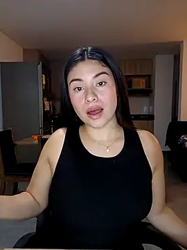 Snapshot of tara20_ chatting on October 10, 2025, 5:08 am tara20 online show from October 10, 2025, 5:08 am