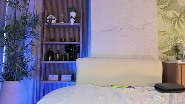 Snapshot of LIAH_IZUMI chatting on October 22, 2025, 1:32 pm LIAH IZUMI online show from October 22, 2025, 1:32 pm