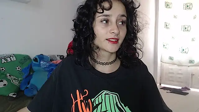 kitty22  online show from December 4, 2024, 3:26 pm