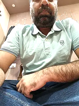 lund lol online show from December 2, 2025, 7:54 am