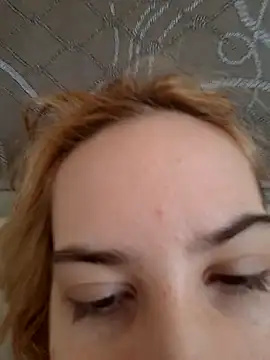 Elza kom online show from September 22, 2025, 4:07 am