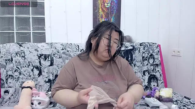 Snapshot of Nadine_asian chatting on October 5, 2025, 8:27 am Nadine asian online show from October 5, 2025, 8:27 am