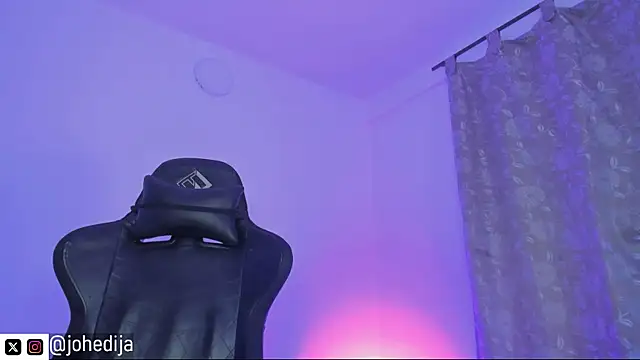 Snapshot of johedija chatting on November 12, 2025, 12:15 am johedija online show from November 12, 2025, 12:15 am