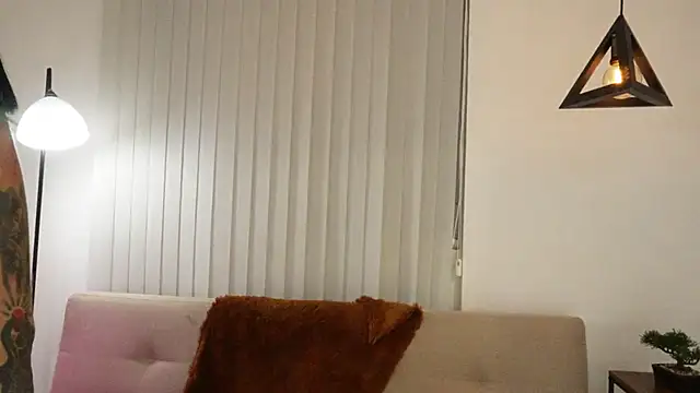 Sofhia cruz online show from November 19, 2025, 11:27 pm