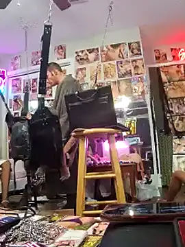 Snapshot of luvs2cumm69 chatting on February 20, 2025, 10:48 am luvs2cumm69 online show from February 20, 2025, 10:48 am