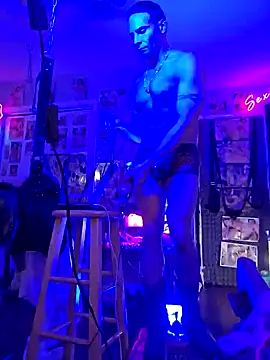 Snapshot of luvs2cumm69 chatting on February 3, 2025, 10:58 am luvs2cumm69 online show from February 3, 2025, 10:58 am