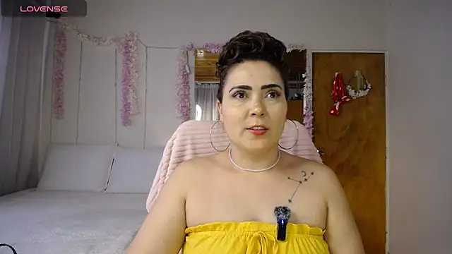 Snapshot of Sahory__ chatting on September 23, 2025, 7:54 pm Sahory   online show from September 23, 2025, 7:54 pm