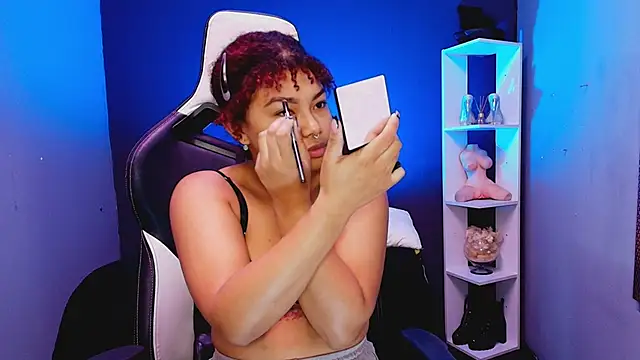 Snapshot of JadaRoberts chatting on October 23, 2025, 12:26 pm JadaRoberts online show from October 23, 2025, 12:26 pm