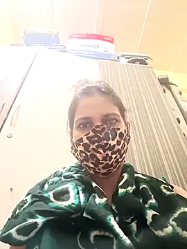 indianliza online show from October 12, 2025, 6:42 pm