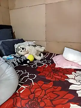 Ngamla123 online show from December 15, 2025, 9:42 pm