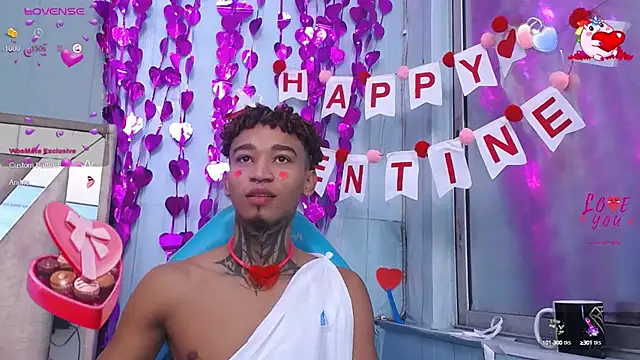 sexy blacks  online show from February 14, 2025, 12:14 pm