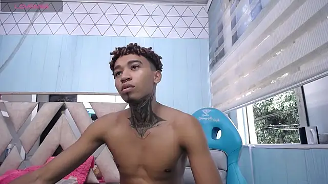 sexy blacks  online show from February 15, 2025, 3:50 pm