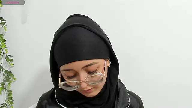 Snapshot of aysel_elid chatting on January 6, 2025, 12:05 am aysel elid online show from January 6, 2025, 12:05 am