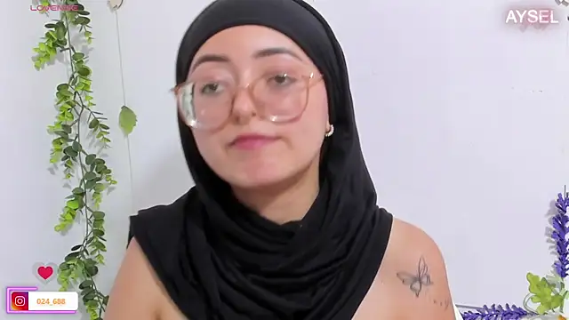 Snapshot of aysel_elid chatting on March 22, 2025, 7:53 pm aysel elid online show from March 22, 2025, 7:53 pm