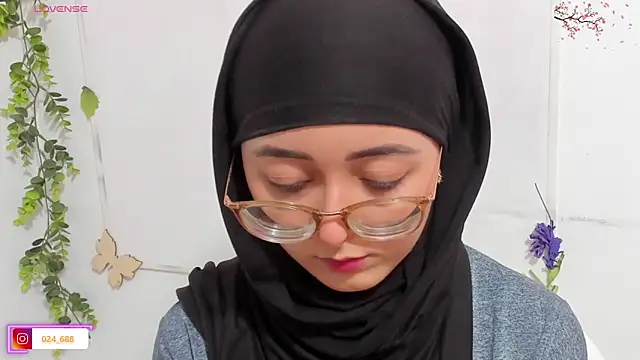 Snapshot of aysel_elid chatting on October 8, 2025, 9:59 pm aysel elid online show from October 8, 2025, 9:59 pm