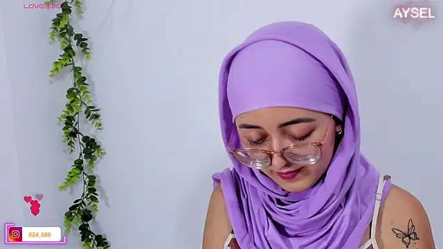 Snapshot of aysel_elid chatting on February 4, 2025, 5:55 pm aysel elid online show from February 4, 2025, 5:55 pm