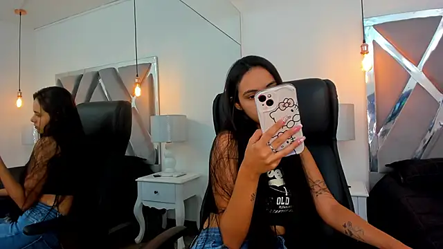 Snapshot of ChloeHarper_ chatting on September 25, 2025, 2:23 pm ChloeHarper online show from September 25, 2025, 2:23 pm