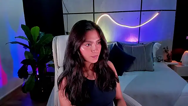 Snapshot of Gia_Mazzon chatting on October 3, 2025, 4:30 pm Gia Mazzon online show from October 3, 2025, 4:30 pm