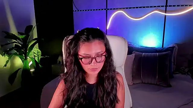 Gia Mazzon online show from February 11, 2026, 3:56 pm