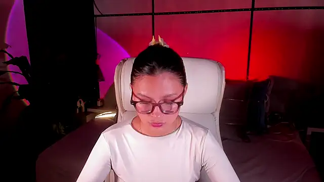 Gia Mazzon online show from March 6, 2026, 3:51 pm