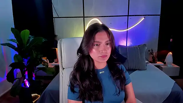 Snapshot of Gia_Mazzon chatting on October 9, 2025, 4:18 pm Gia Mazzon online show from October 9, 2025, 4:18 pm