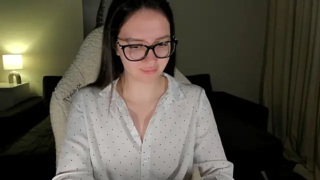 Snapshot of Sonia_moon_ chatting on March 3, 2025, 2:11 am Sonia moon online show from March 3, 2025, 2:11 am