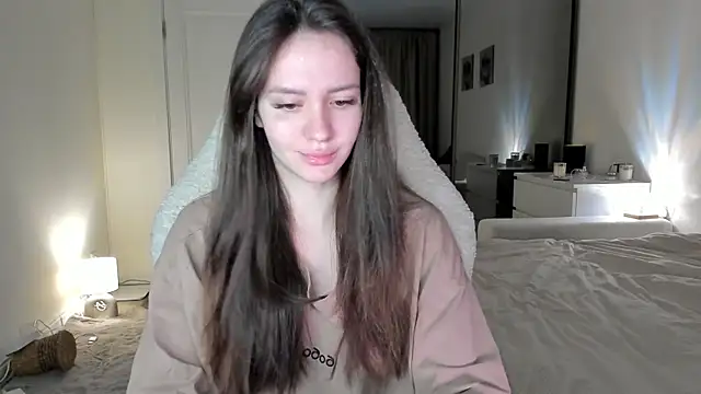 Snapshot of Sonia_moon_ chatting on October 9, 2025, 2:23 am Sonia moon online show from October 9, 2025, 2:23 am