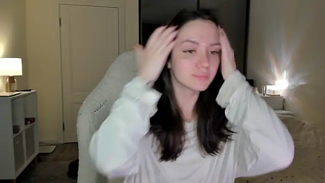 Snapshot of Sonia_moon_ chatting on October 26, 2025, 2:23 am Sonia moon online show from October 26, 2025, 2:23 am