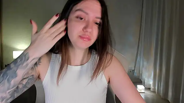 Snapshot of Sonia_moon_ chatting on January 20, 2025, 1:28 am Sonia moon online show from January 20, 2025, 1:28 am