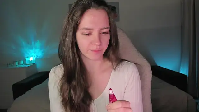 Snapshot of Sonia_moon_ chatting on September 27, 2025, 2:28 am Sonia moon online show from September 27, 2025, 2:28 am