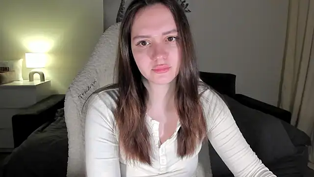 Snapshot of Sonia_moon_ chatting on March 23, 2025, 2:04 am Sonia moon online show from March 23, 2025, 2:04 am