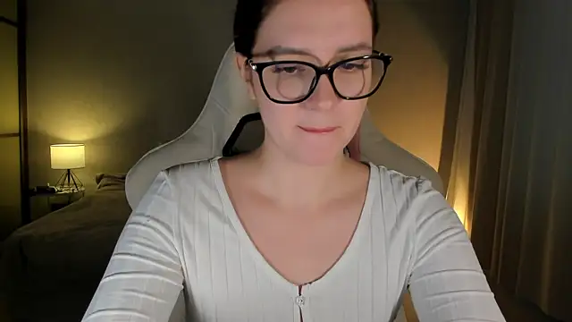 Snapshot of Sonia_moon_ chatting on January 11, 2025, 4:27 am Sonia moon online show from January 11, 2025, 4:27 am