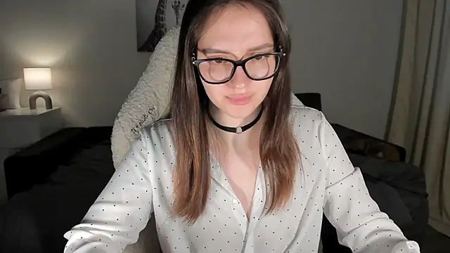 Snapshot of Sonia_moon_ chatting on March 14, 2025, 4:32 am Sonia moon online show from March 14, 2025, 4:32 am