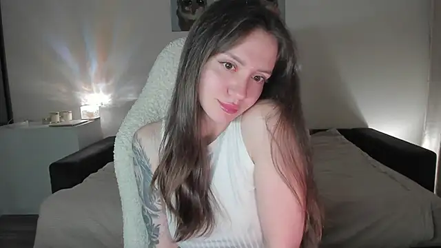 Snapshot of Sonia_moon_ chatting on September 23, 2025, 2:29 am Sonia moon online show from September 23, 2025, 2:29 am